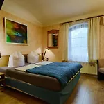 Waldschloesschen Hotel Mittenwalde