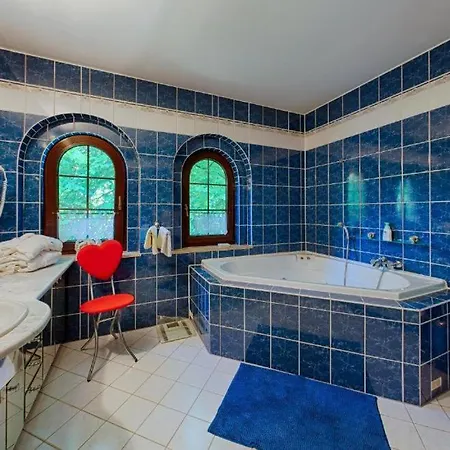 Bed & Breakfast Waldschloesschen 3*