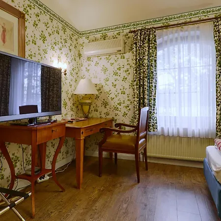 Hotel Waldschloesschen Mittenwalde