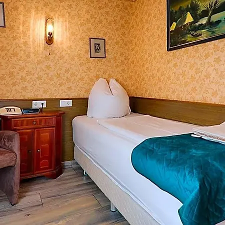 Waldschloesschen Hotel 3*