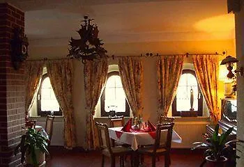 沃德池克罗斯坦酒店