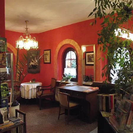 沃德池克罗斯坦酒店 酒店 3*