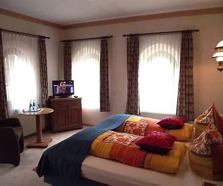 沃德池克罗斯坦酒店 酒店 3*