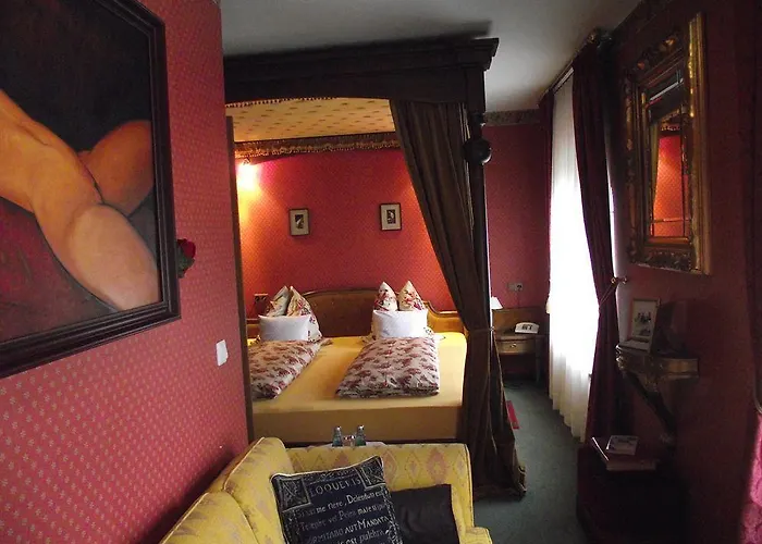 Hotel Waldschloesschen 3*